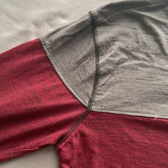 Men’s Small Long Sleeve T-Shirt - Picture 4 of 11